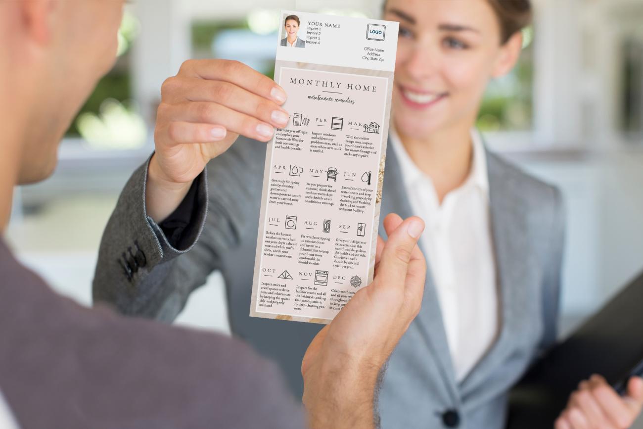 Realtor handing out home tip magnet
