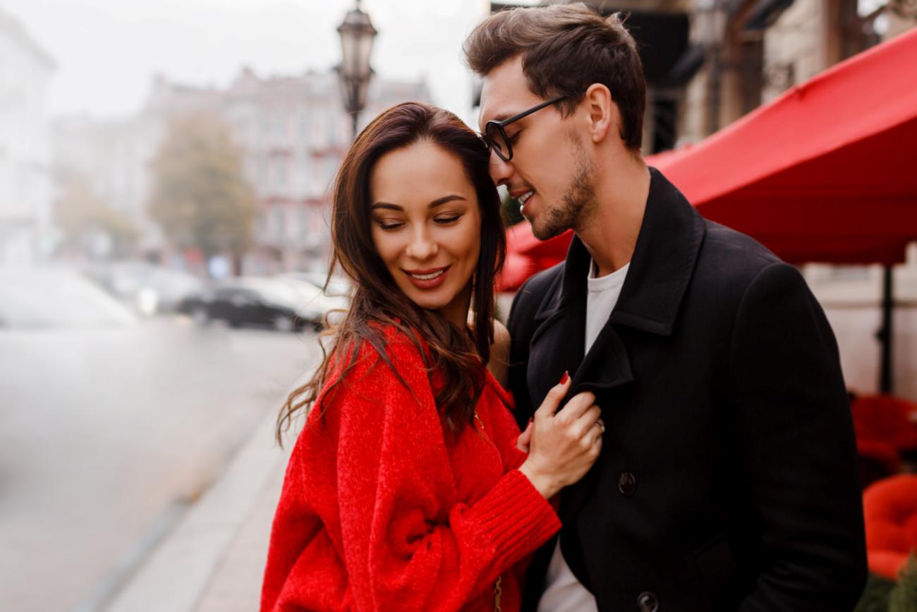 Engagement Photo Idea Splash of Red