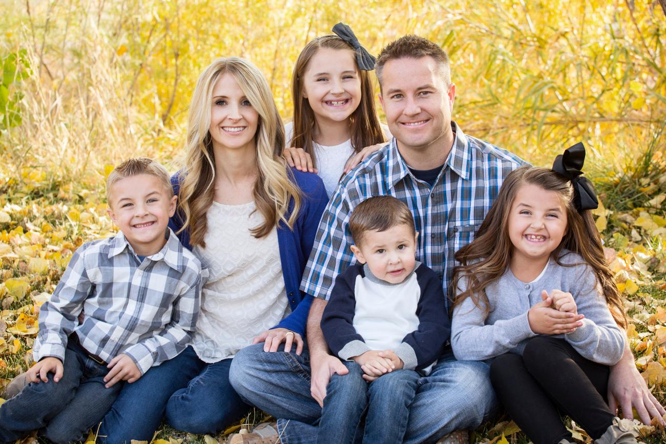 Thanksgiving Family Photo with coordinating outfits