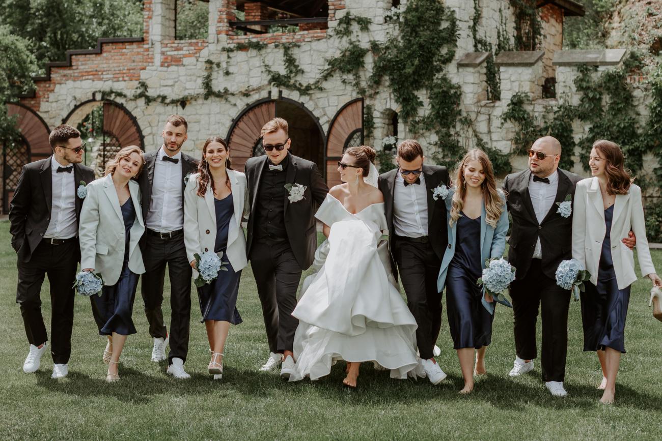 Bridesmaid & Groomsman Roles for your Wedding