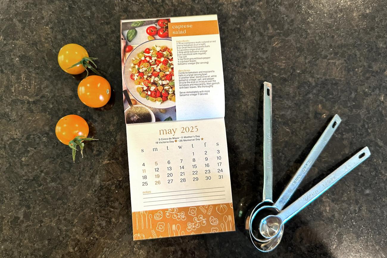 Magnetic Recipe Tear-Off Calendars