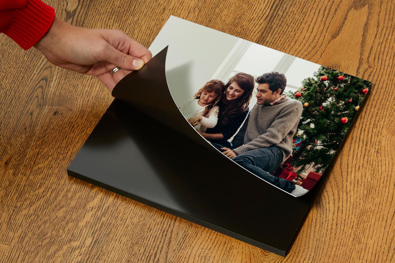 Easy to Replace Photo Tiles for the Christmas Season