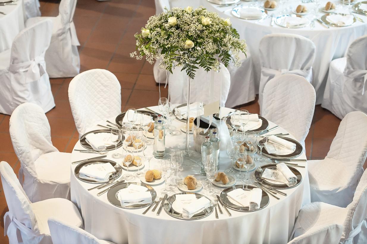 7 Ways To Cut Your Wedding Guest List To Save Money