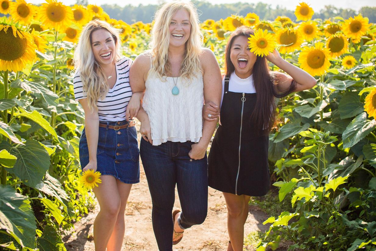 Maid of Honor Duties (+ How To Pick Your MOH)