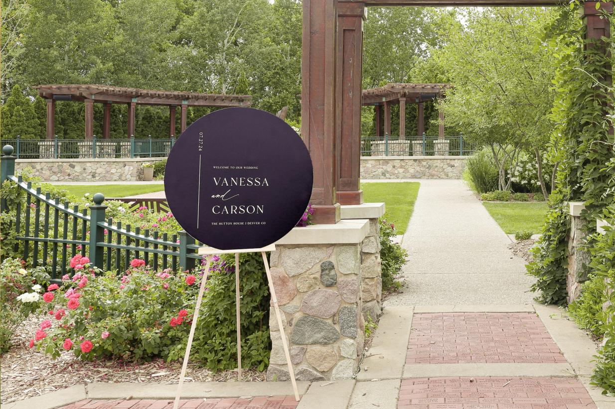 Elegant Welcome Sign in Wedding pavillion