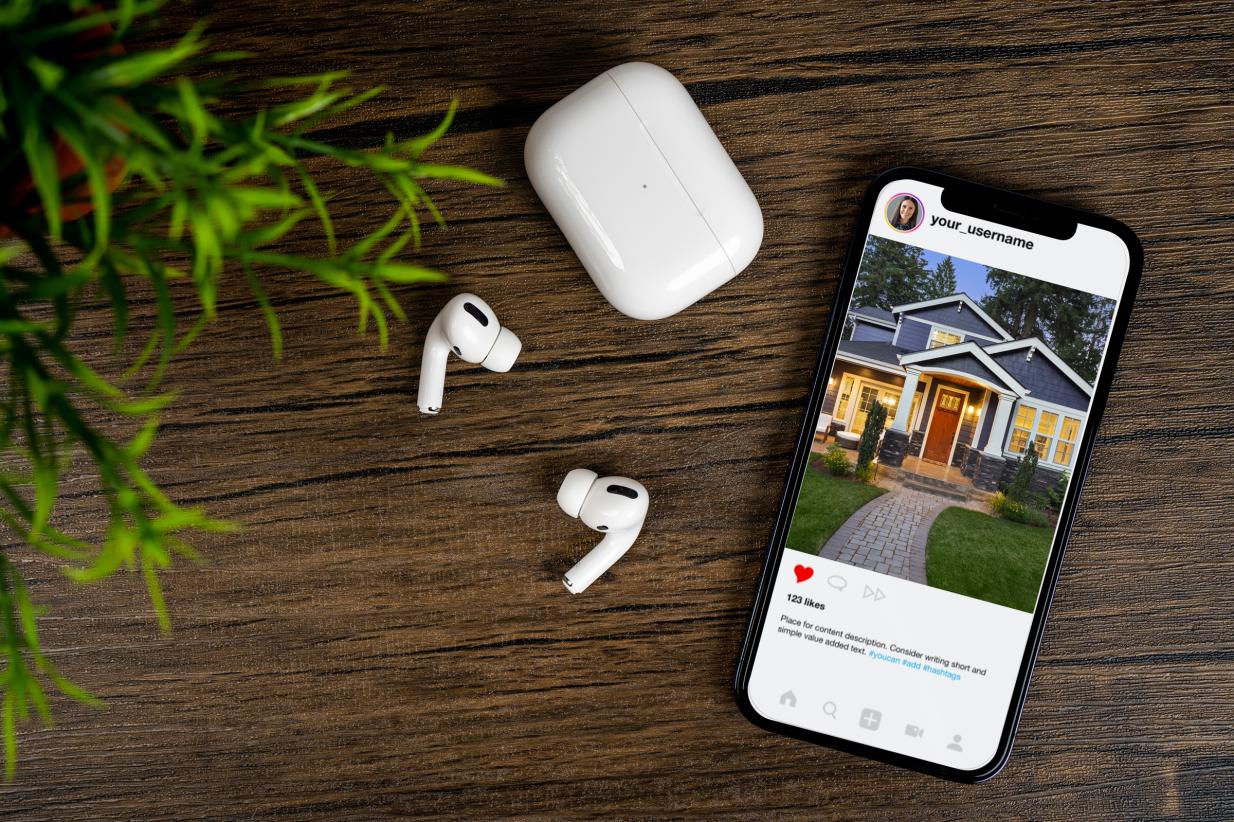 Marketing Ideas for March - Update Social Media