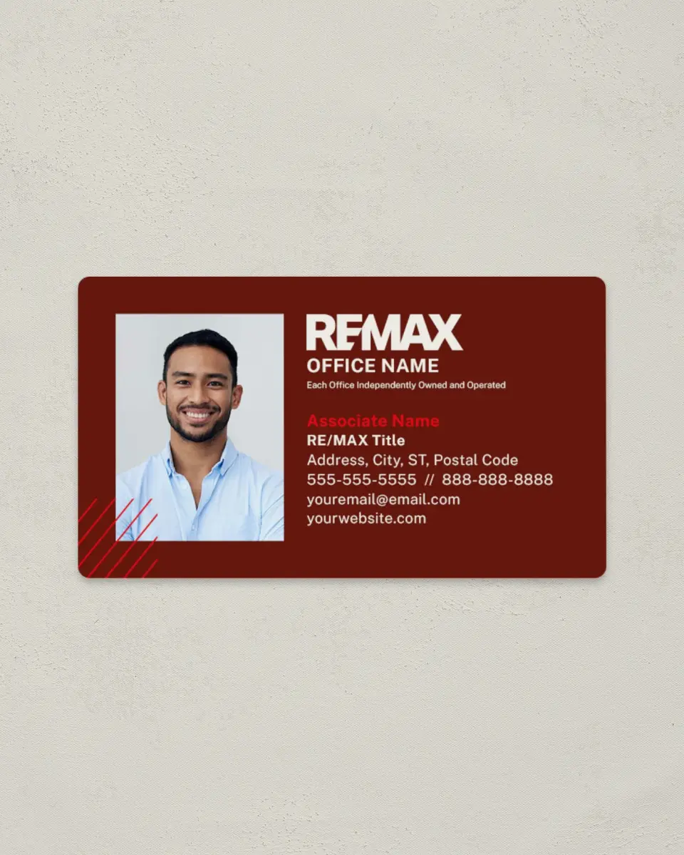 This is a 2" x 3½" Magnetic Business Card called REMAX Modern Edge printed in full color with a Standard Gloss finish