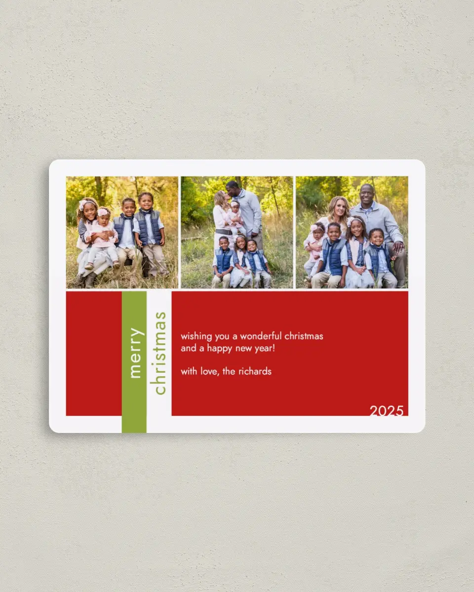 This is a 4" x 5½" Christmas Card called Christmas Wonder printed in full color with Silver foil and a Luxe Satin finish