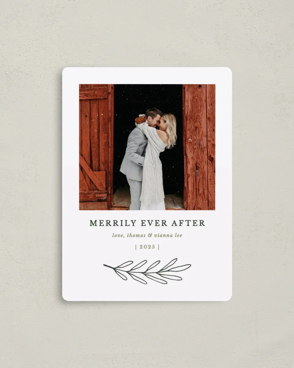 This is a 4" x 5½" Christmas Card called Lovely Gingham printed in full color with Gold foil and a Luxe Satin finish