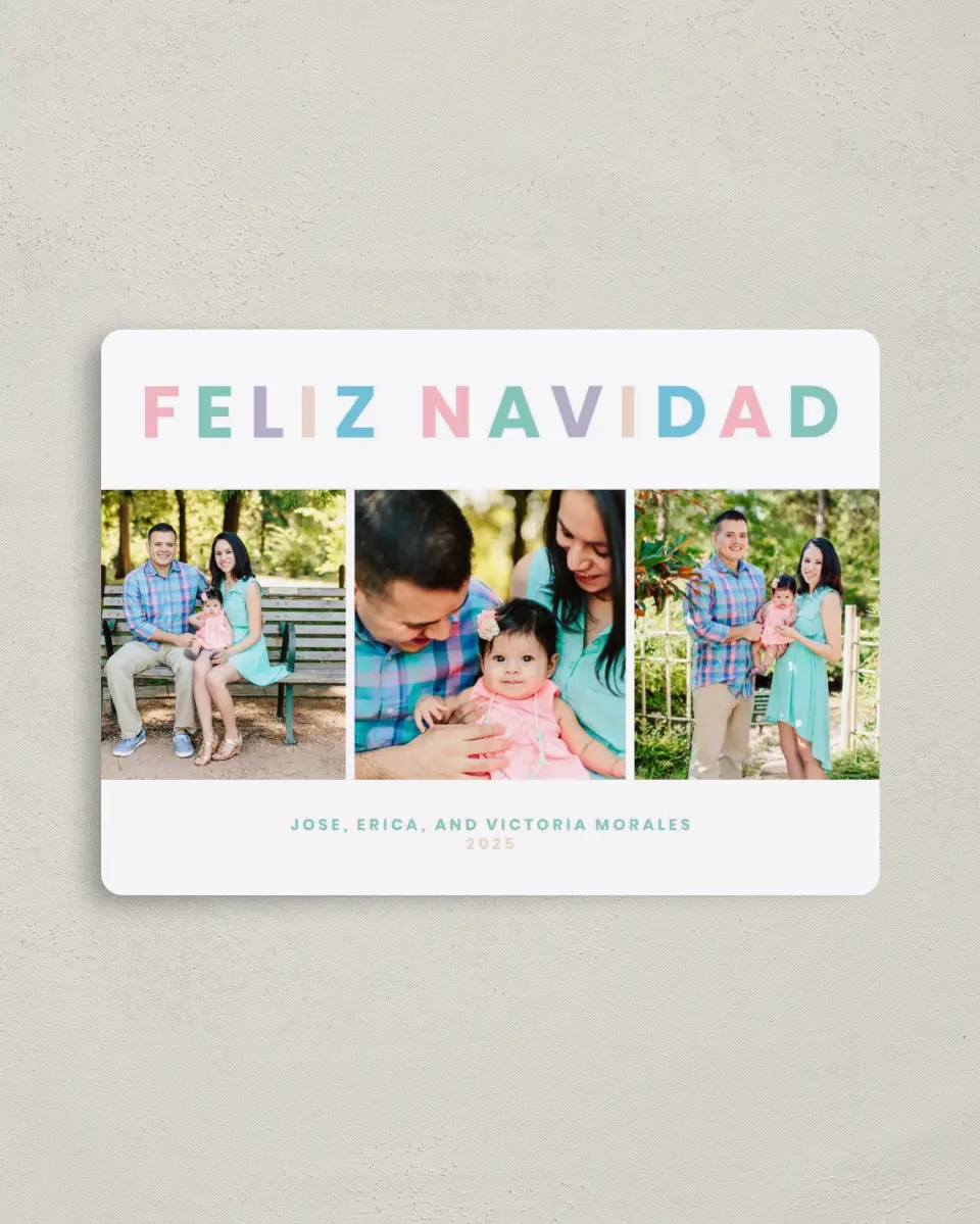 This is a 4" x 5½" Christmas Card called Feliz Navidad printed in full color with a Luxe Satin finish