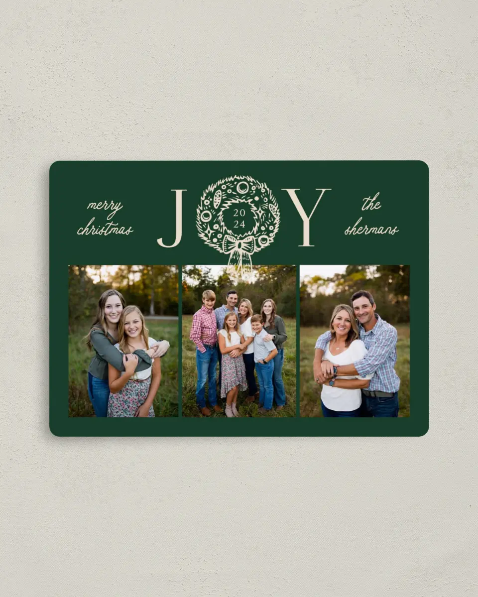 This is a 4" x 5½" Magnetic Christmas Card called Joyful Wreath printed in full color with a Luxe Satin finish