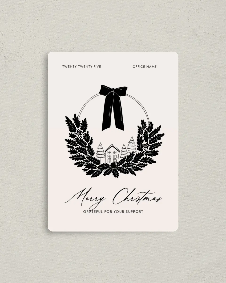 This is a 4" x 5½" Christmas Card called Cozy Wreath printed in full color with a Luxe Satin finish