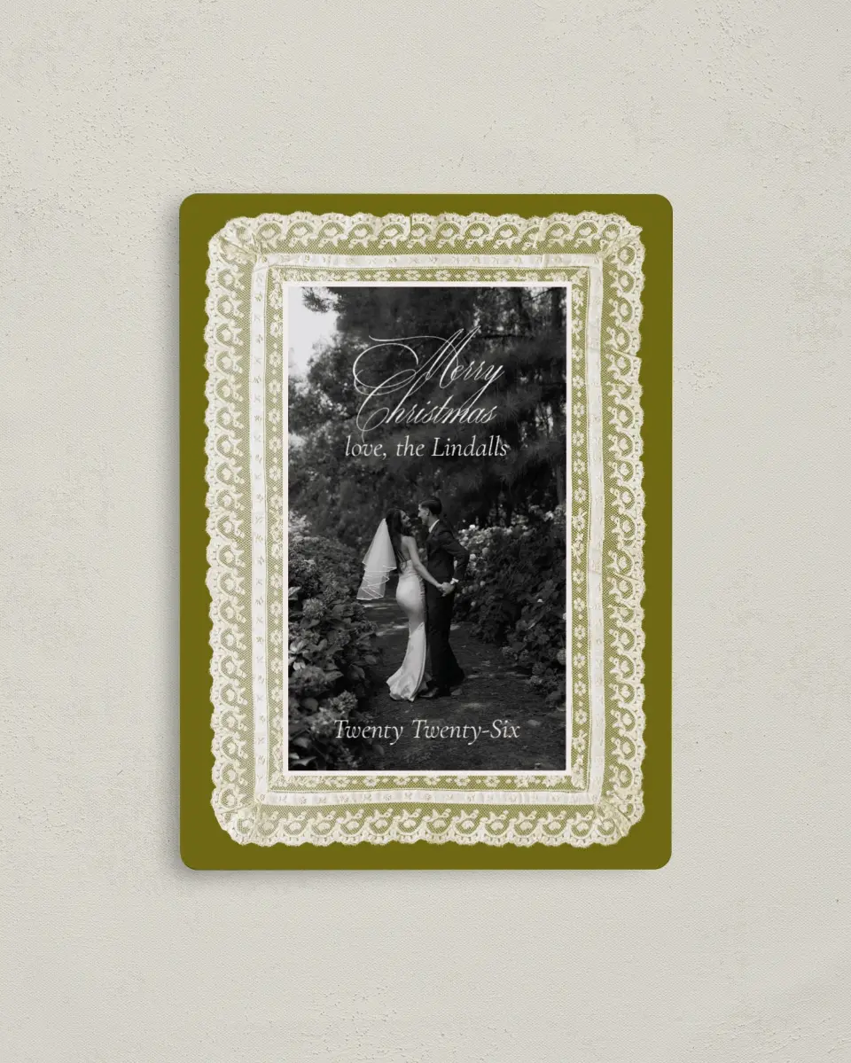 This is a 4" x 5½" Christmas Card called Vintage Keepsake printed in full color with a Luxe Satin finish