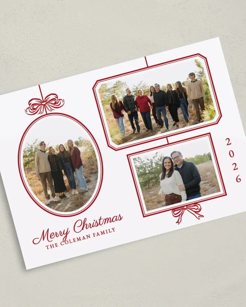 This is a 5" x 7" Christmas Card called Framed Gallery printed in full color on Premium Smooth paper