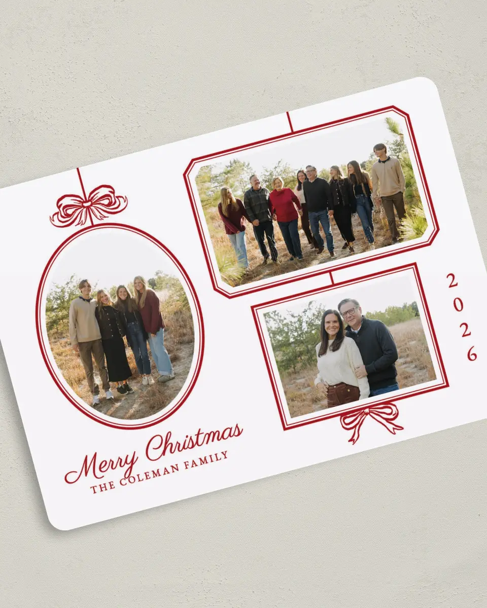 This is a 5" x 7" Christmas Card called Framed Gallery printed in full color on Premium Smooth paper