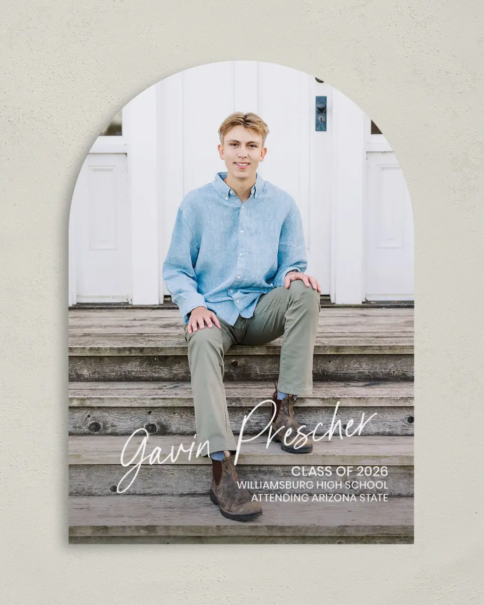 This is a 5" x 7" Graduation Announcement Card called Simple Grad printed in full color on Premium Smooth paper