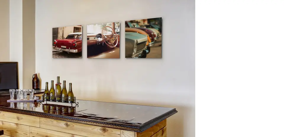 Refreshable Photo Tile