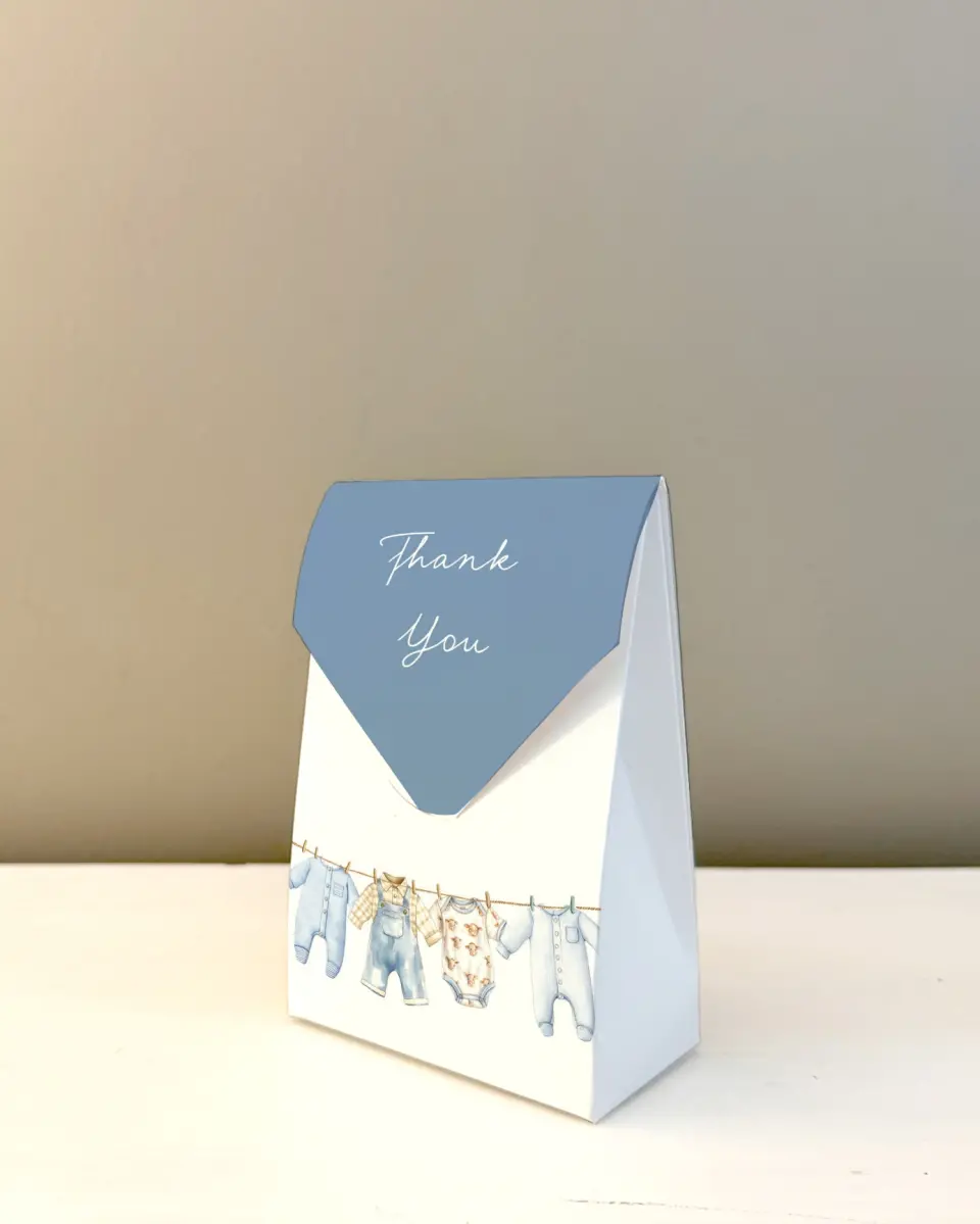 This is a 3.5" x 5.5" Wedding Favor Boxe called Country Clothesline printed in full color with Gold foil