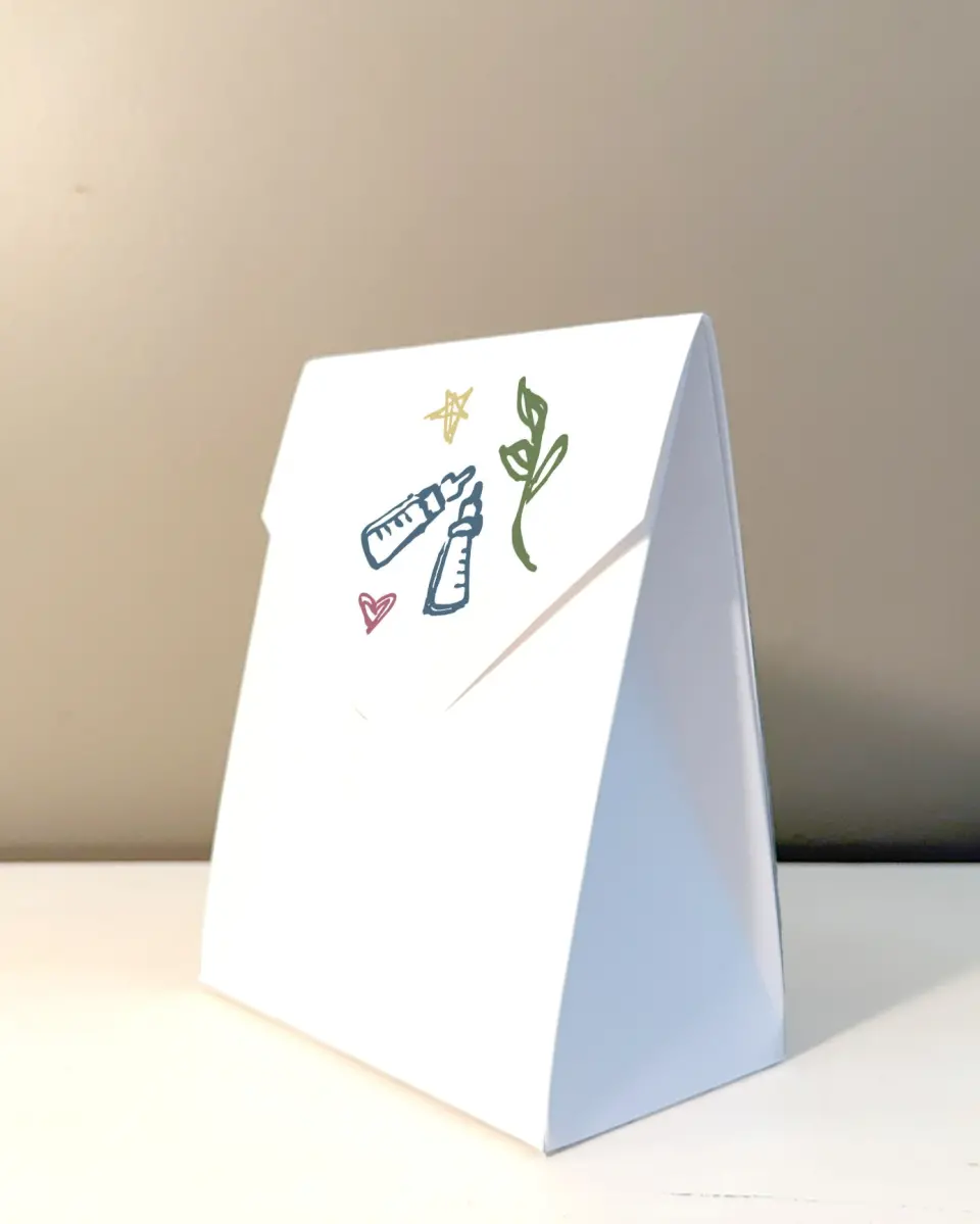 This is a 5" x 7" Wedding Favor Boxe called Dainty Delight printed in full color with Gold foil