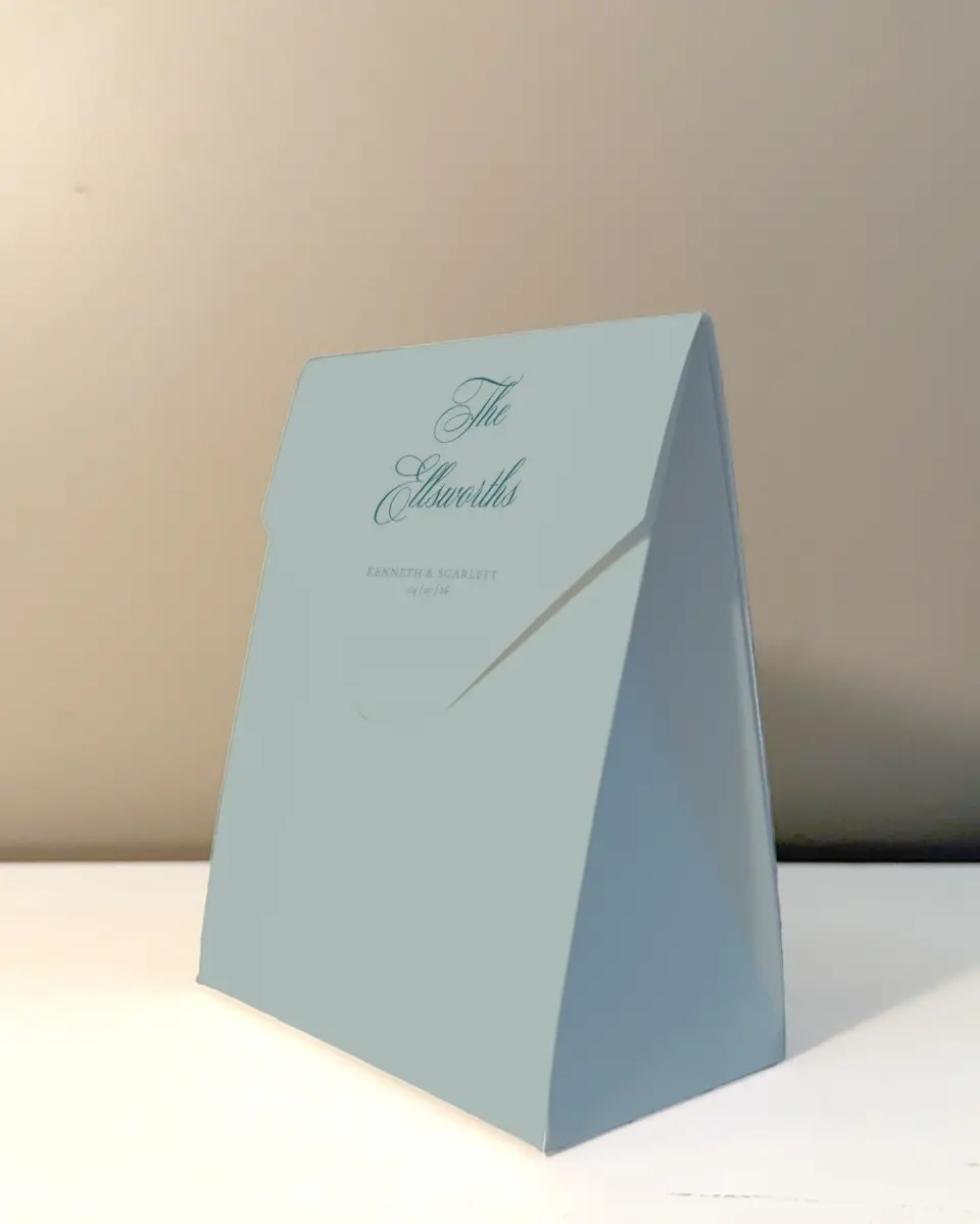 This is a 5" x 7" Wedding Favor Boxe called Delicate Vintage printed in full color