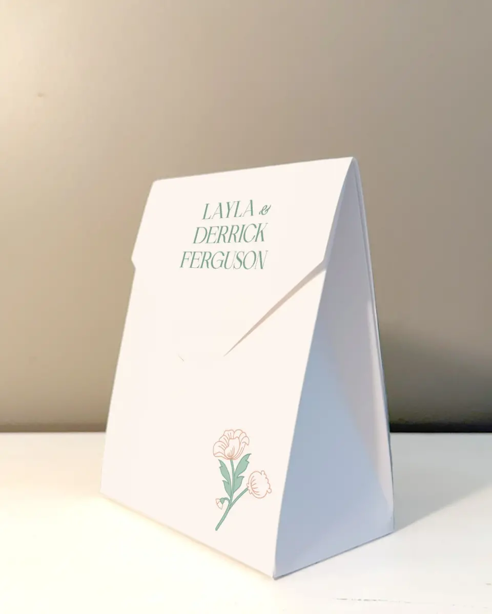 This is a 5" x 7" Wedding Favor Boxe called Vintage Dream printed in full color with Rose Gold foil