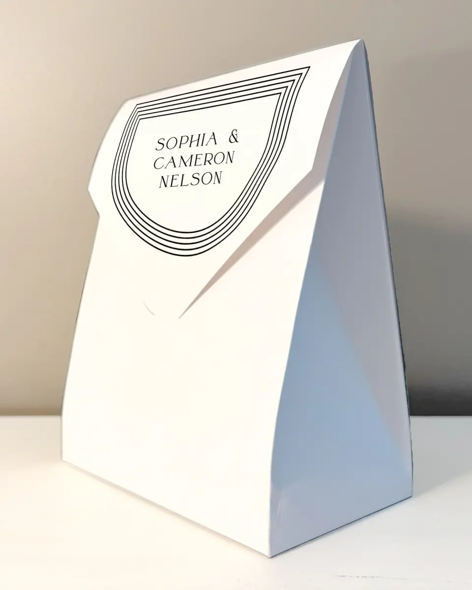 This is a 6.5" x 9" Wedding Favor Boxe called Passionate Arch printed in full color