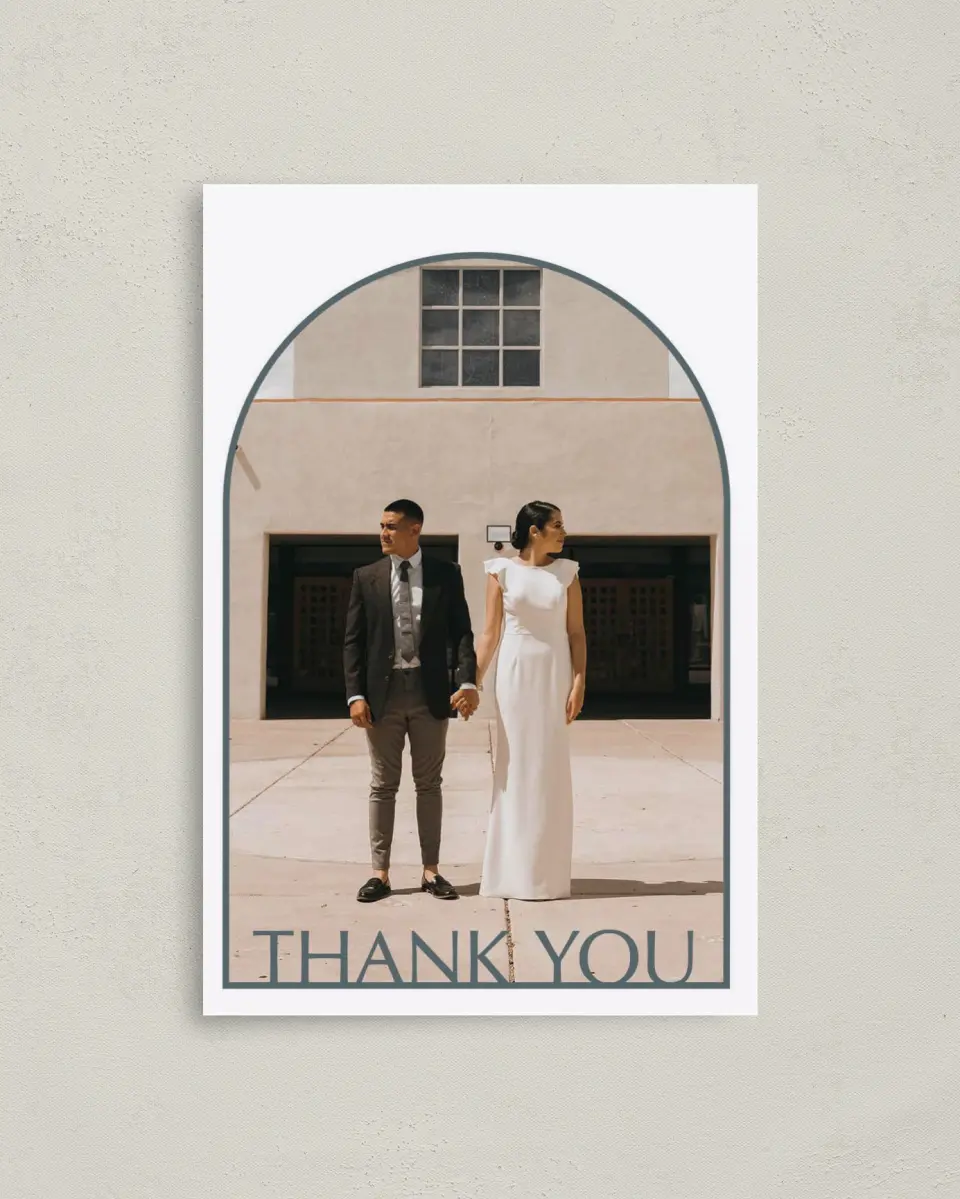 This is a 4" x 6" Folded Thank You Card called Mod Shapes printed in full color on Premium Smooth paper