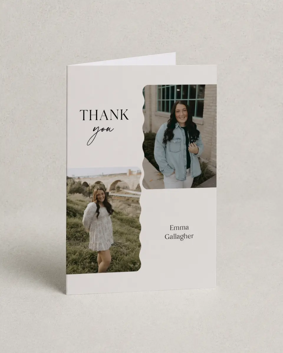 This is a 4" x 6" Folded Graduation Thank You Card called Effortless Edge printed in full color on Premium Smooth paper