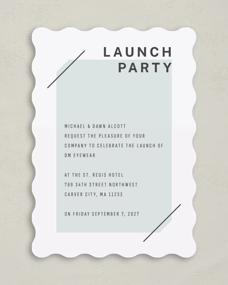 This is a 5" x 7" Wavy Gala Invitation called On The Scene printed in full color