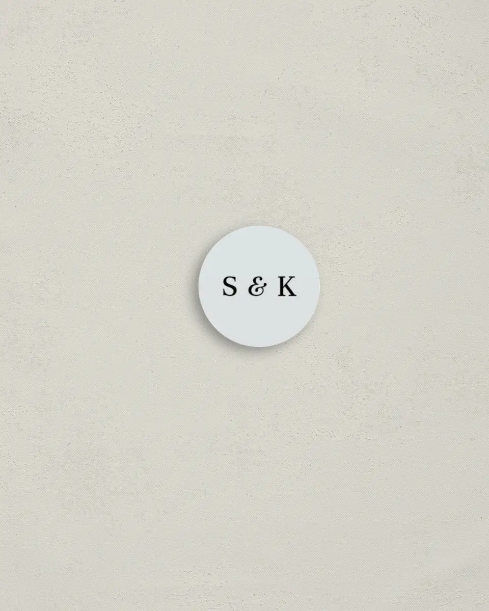 This is a 1¼" circle Envelope Seal called Simple Portrait printed in full color