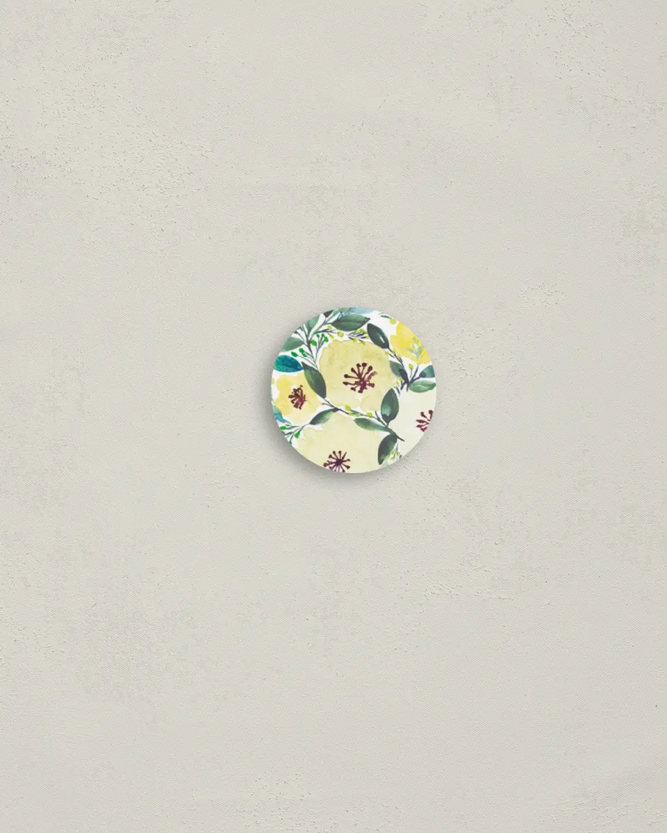 This is a 1¼" circle Envelope Seal called Bold Blooms printed in full color