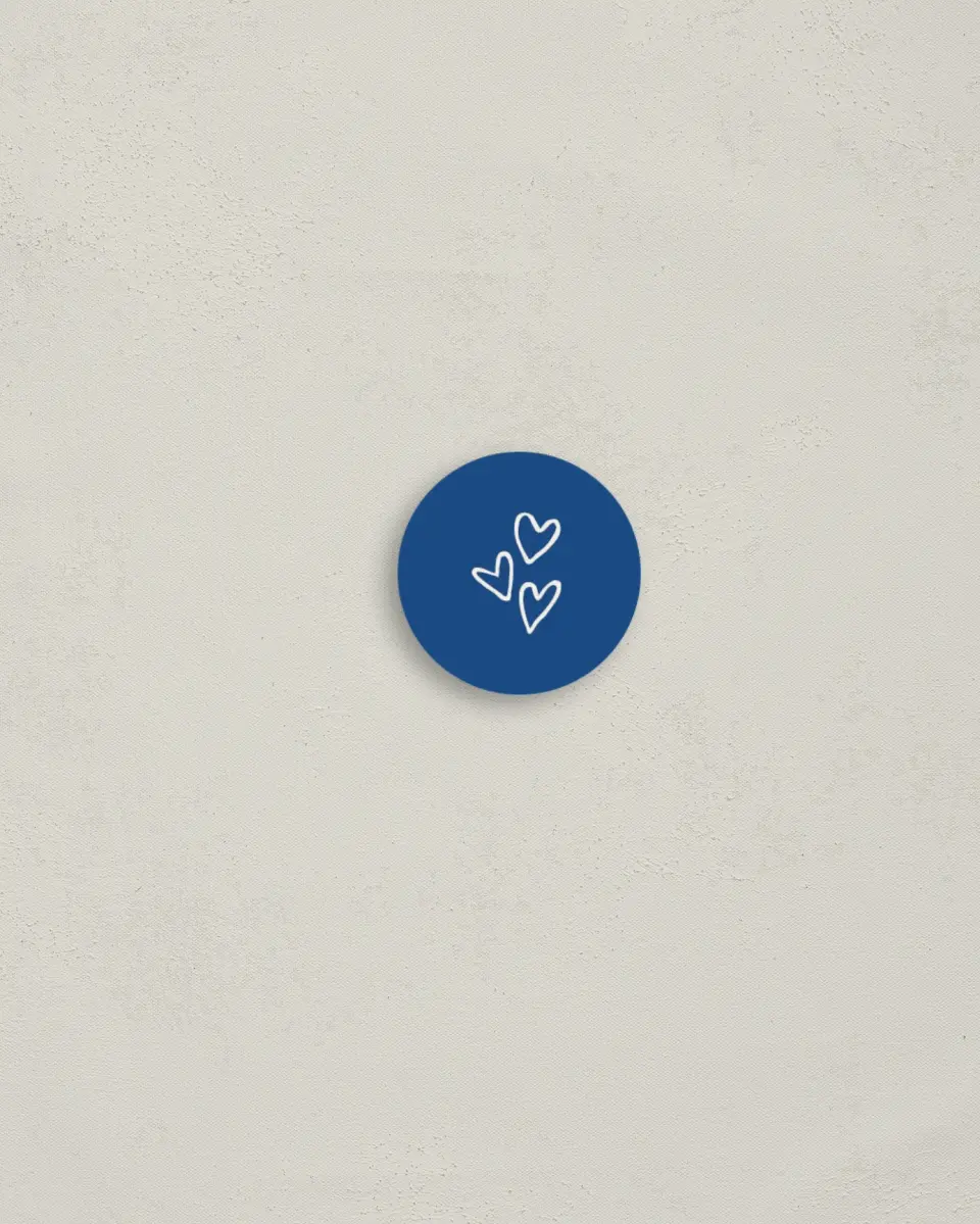 This is a 1¼" circle Envelope Seal called Drawn To You printed in full color