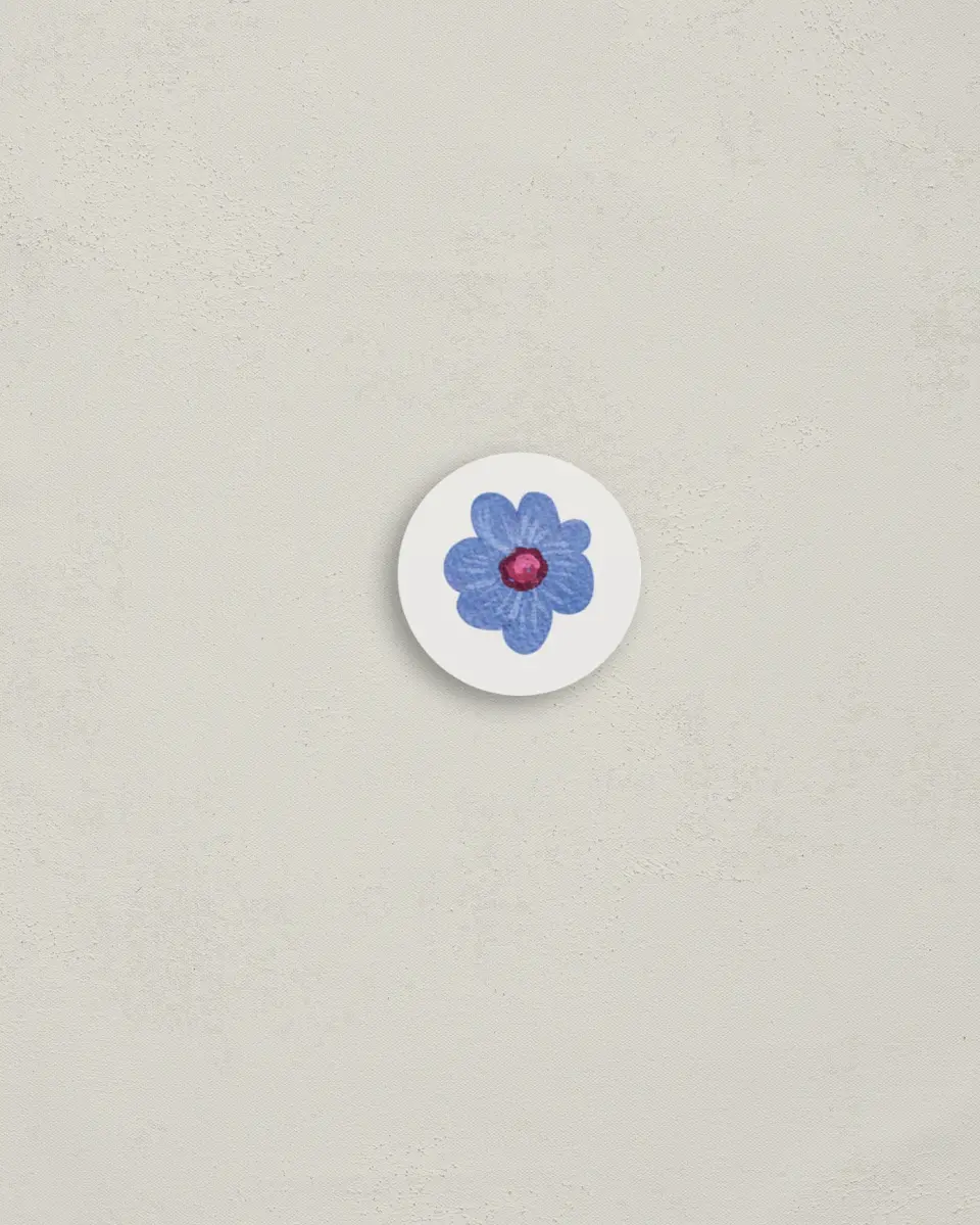 This is a 1¼" circle Envelope Seal called Cottage Keepsake printed in full color