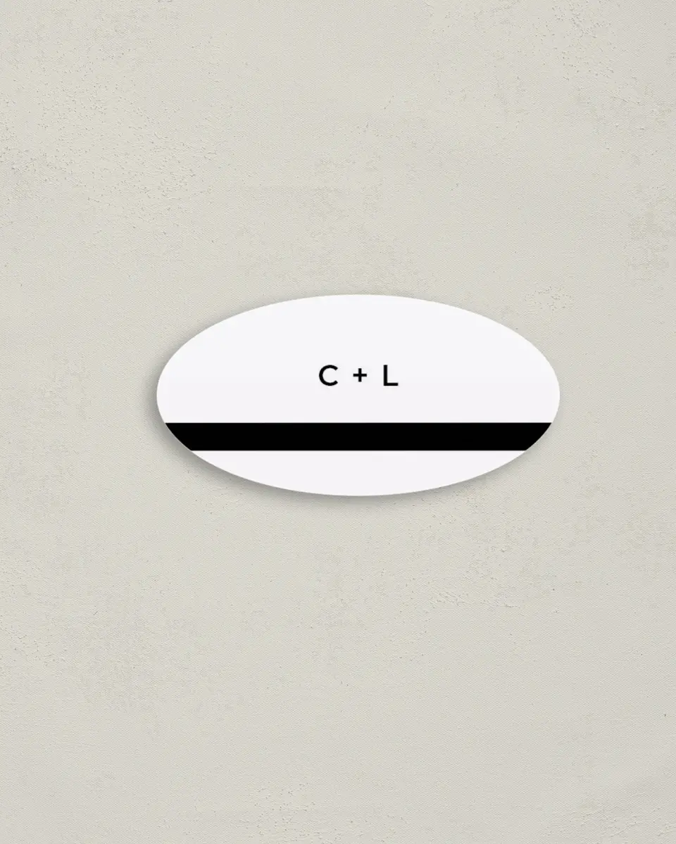This is a 3" x 1½" Envelope Seal called Bold Heading printed in full color