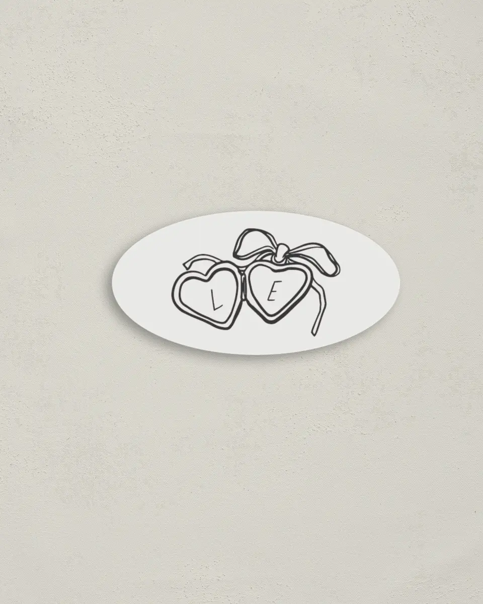 This is a 3" x 1½" Envelope Seal called Locket of Love printed in full color