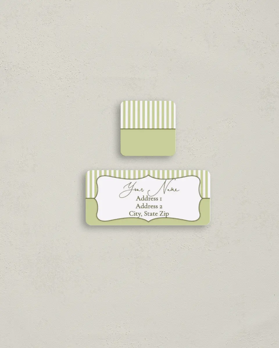 This is a 2¼" x 1" Labels; 1" x 1" Seals Return Address Label called Old Fashion Christmas printed in full color