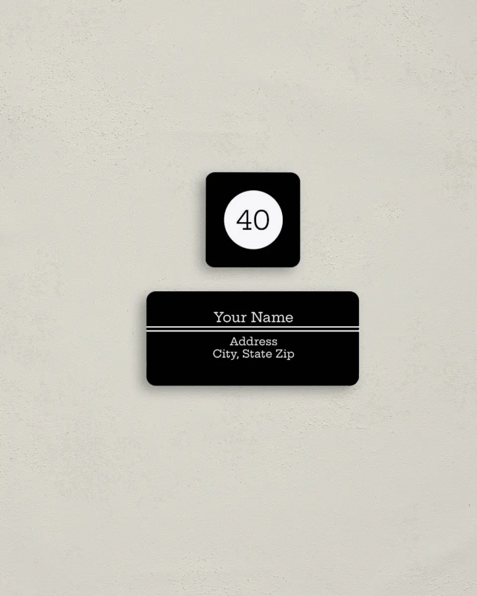 This is a 2¼" x 1" Labels; 1" x 1" Seals Return Address Label called Lordy, Look Who's 40! printed in full color