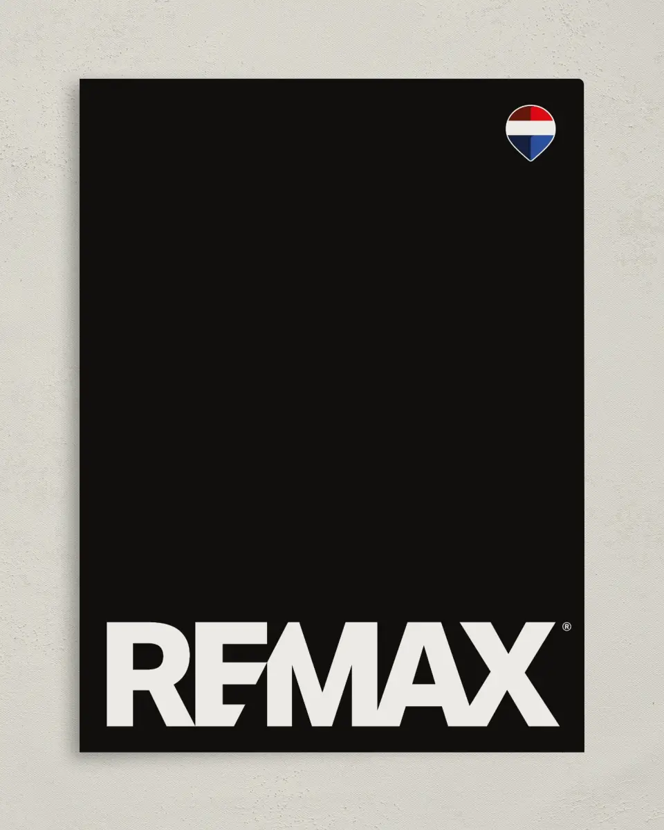 This is a 9" x 12" REMAX Presentation Folder called REMAX Bold Contrast printed in full color on Gloss Finish paper
