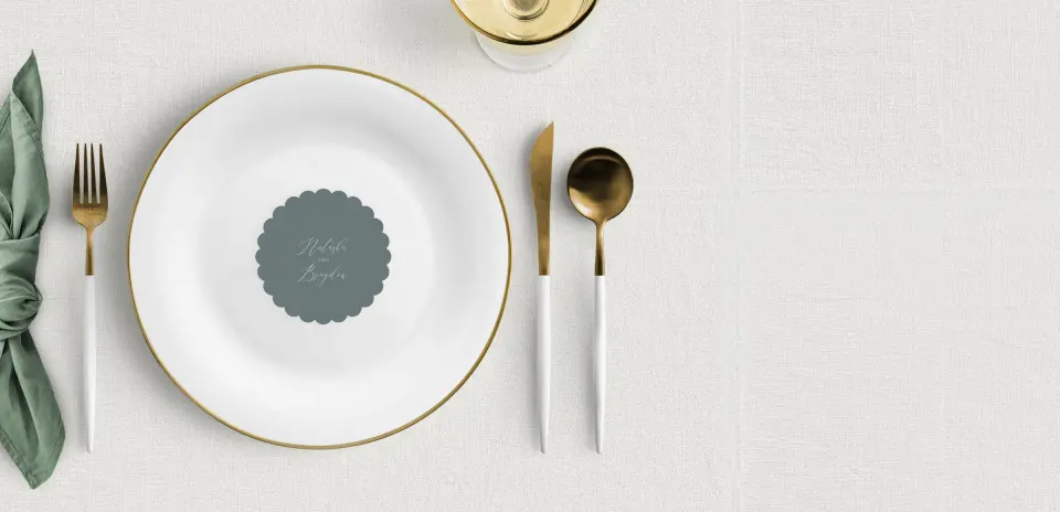 Scalloped Circle Place Cards