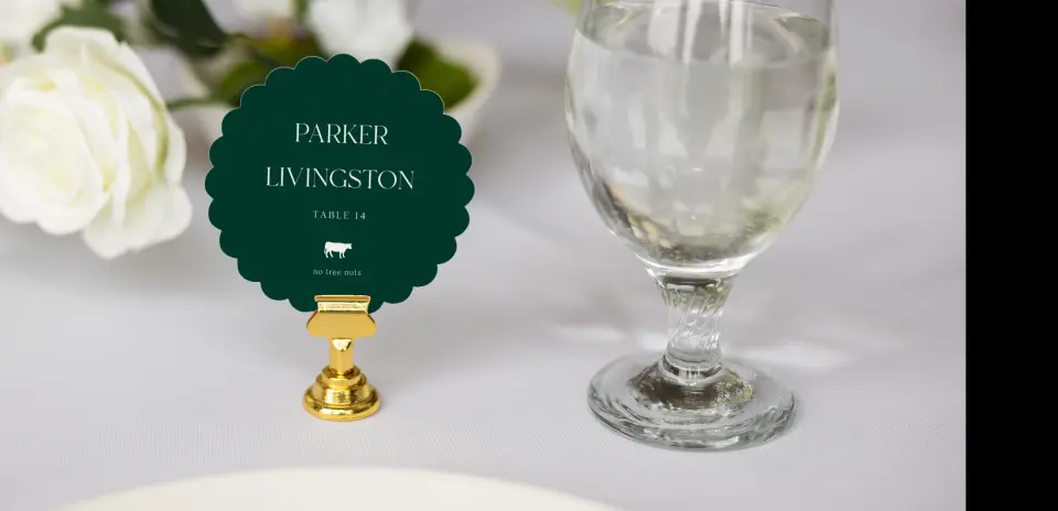 Scalloped Circle Place Cards