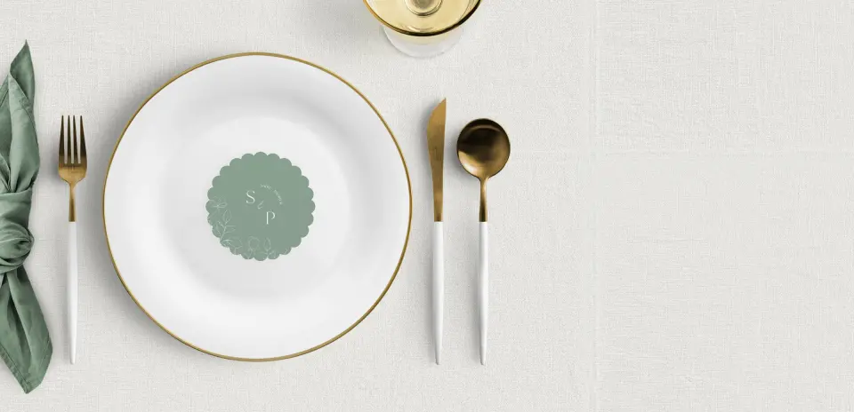 Scalloped Circle Place Cards
