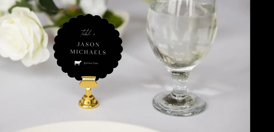 Scalloped Circle Place Cards