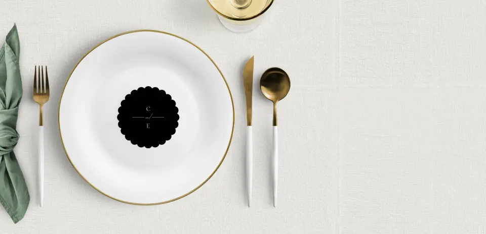 Scalloped Circle Place Cards