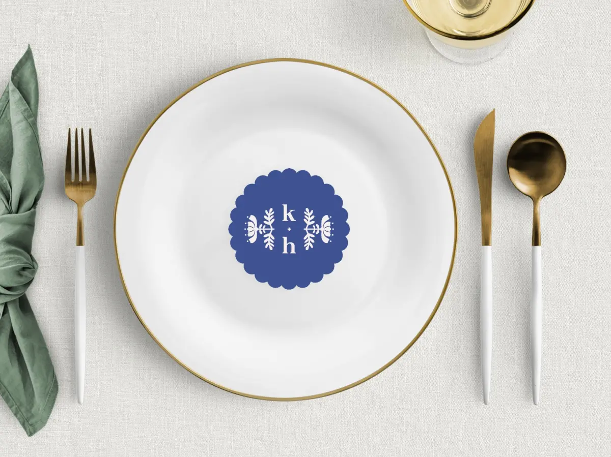 Scalloped Circle Place Cards