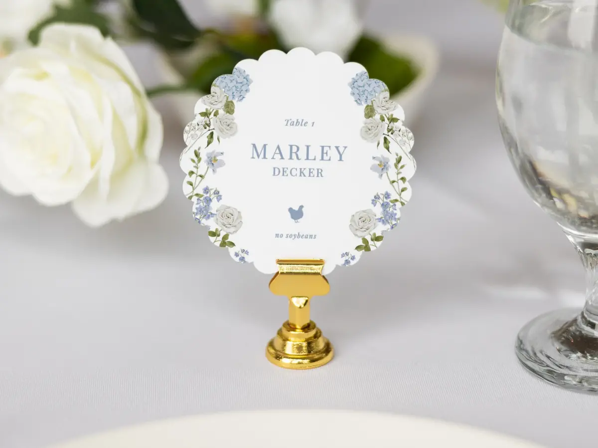 Scalloped Circle Place Cards