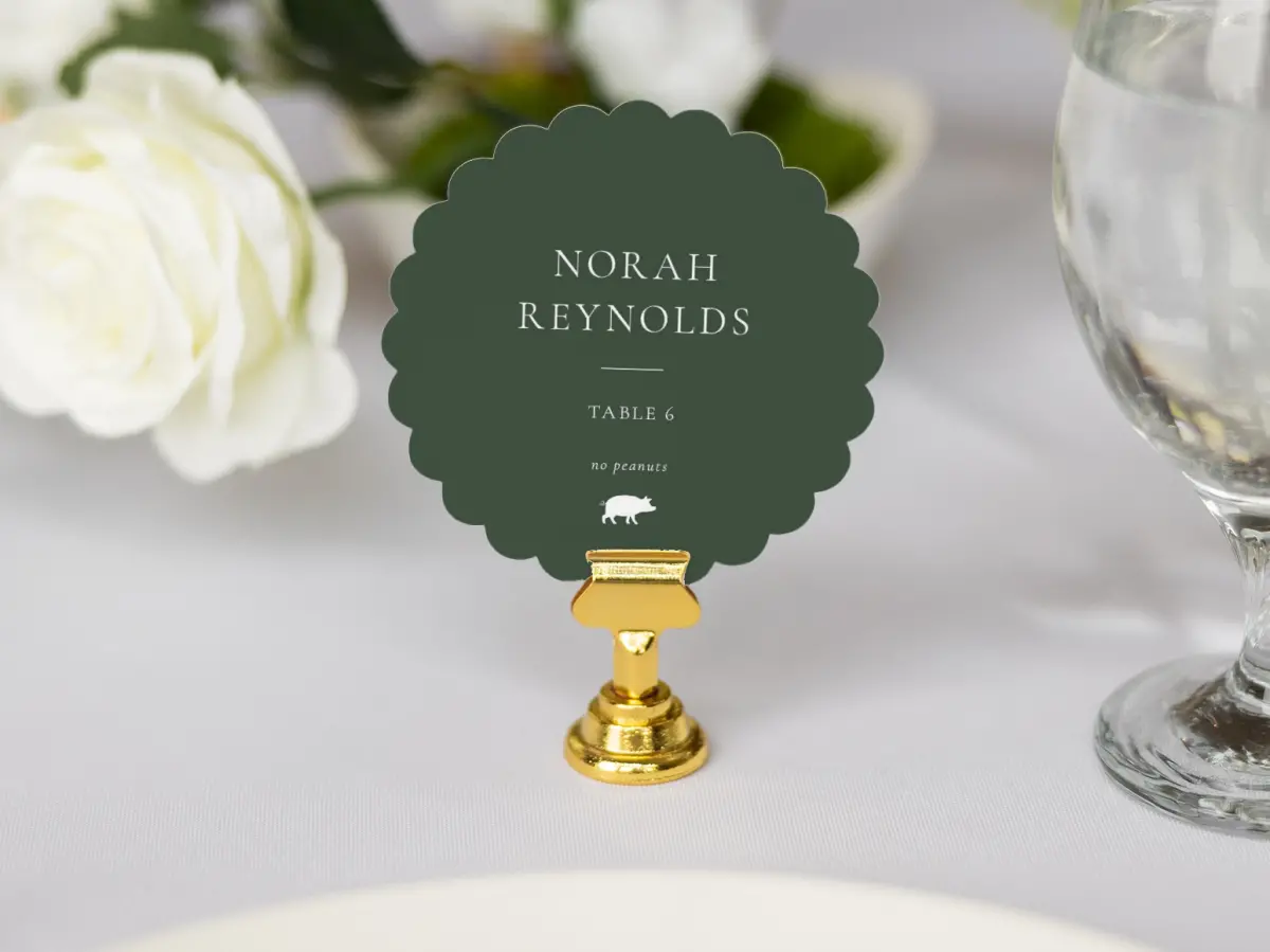 Scalloped Circle Place Cards