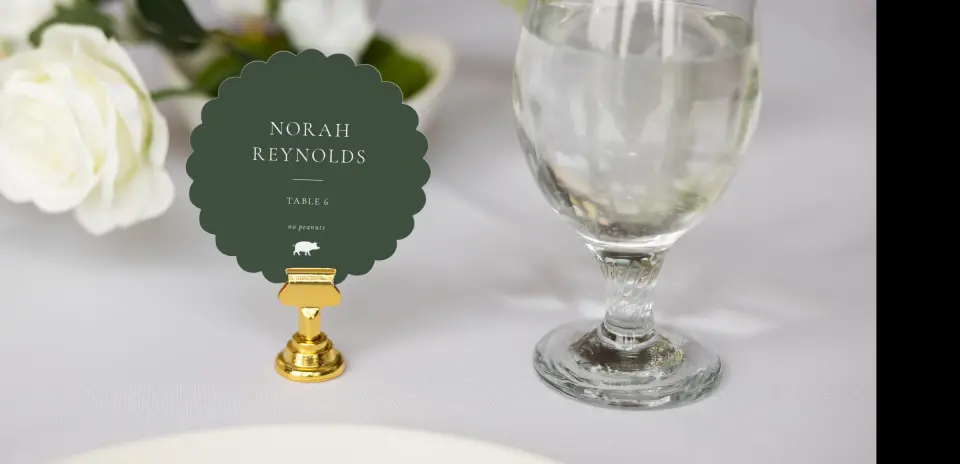 Scalloped Circle Place Cards