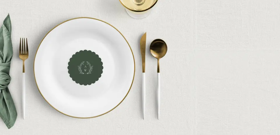 Scalloped Circle Place Cards