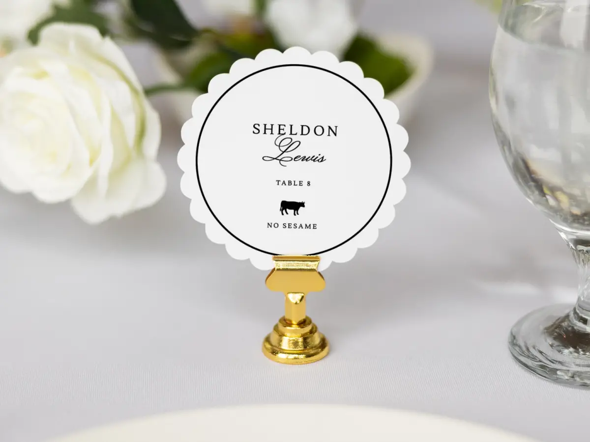 Scalloped Circle Place Cards
