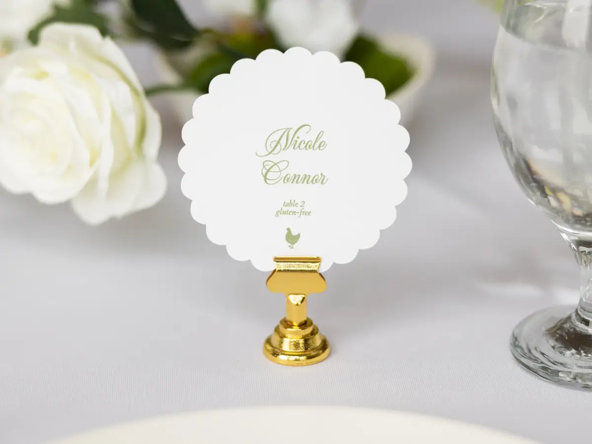 Scalloped Circle Place Cards